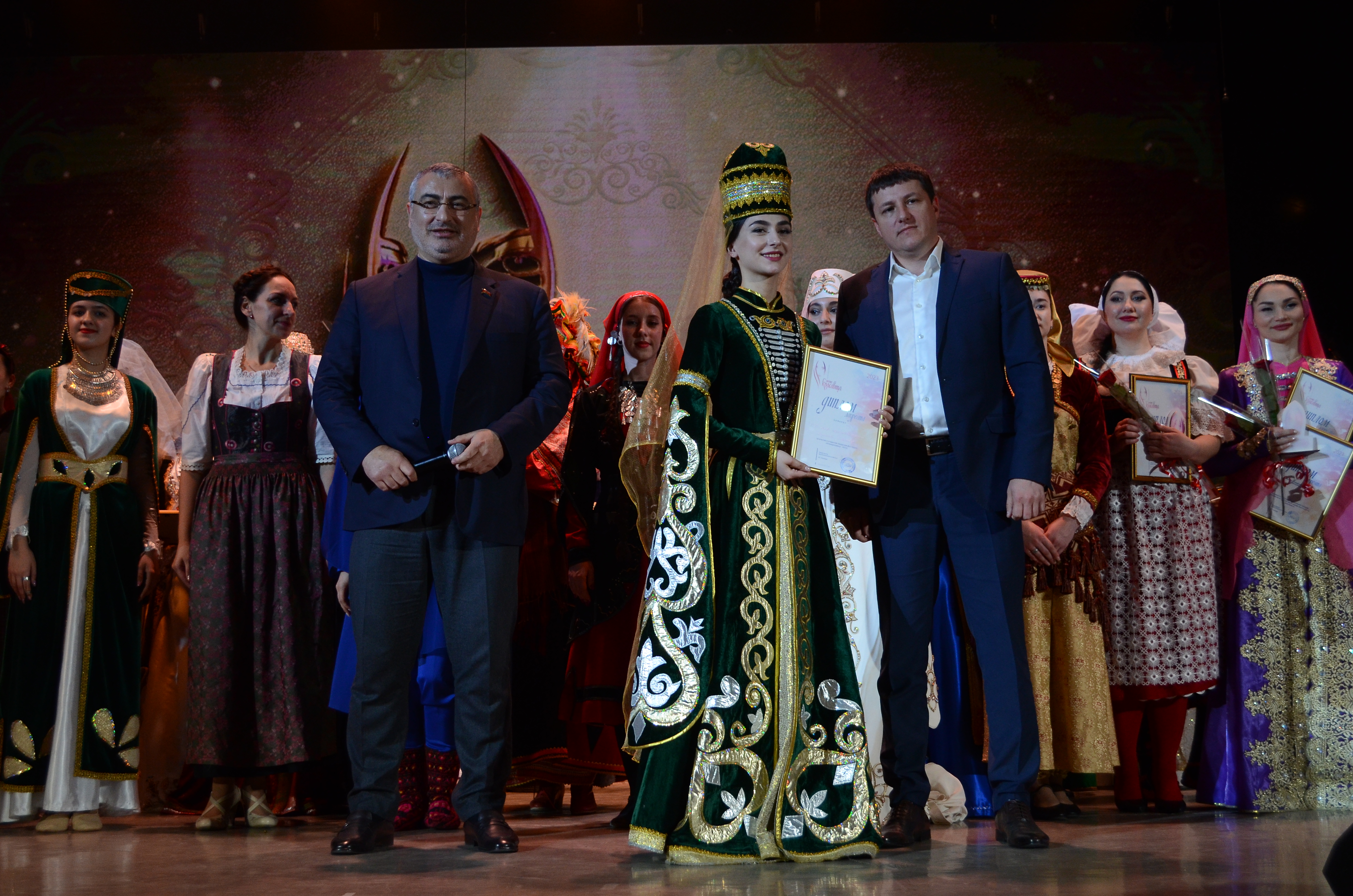 Праздник красоты и единения: в Новороссийске завершился конкурс «Этнокрасавица — 2023»